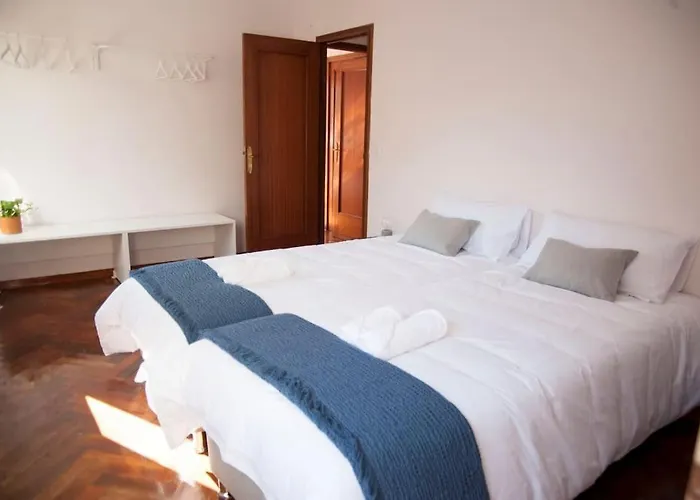 Casa Amplia, Confortable, Centrica By Prishomes Tatil Evi