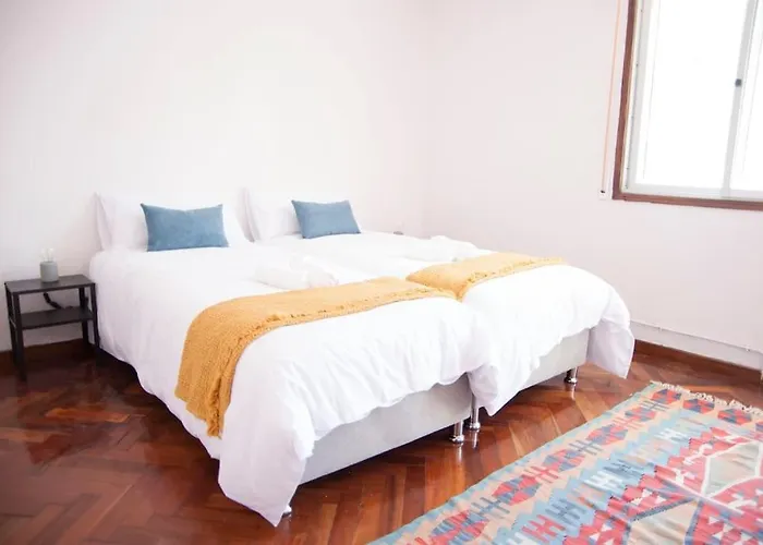 Casa Amplia, Confortable, Centrica By Prishomes Tatil Evi